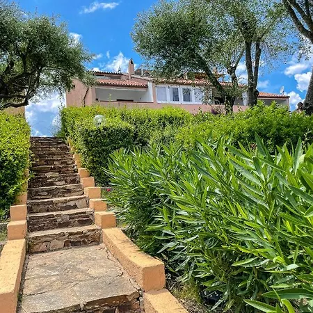 Hébergement de vacances Domomea - Le Ginestre Porto Istana